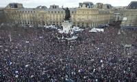French rally to protest terrorism