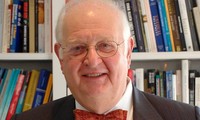 Angus Deaton wins Nobel Prize in Economics