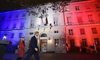 US Secretary of State arrives in Paris to show support for France