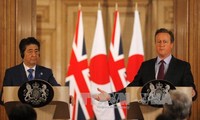 Japanese PM Shinzo Abe says quitting the EU would make the UK less attractive to Japanese investors