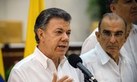 Colombia revises constitution to make way for peace deal