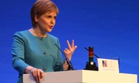 Scotland considers veto of Brexit bills  