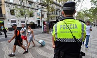 Barcelona tightens security after US warns of possible Christmas attack