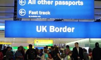  UK reveals visa plan for EU migrants