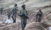 India, Pakistan troops exchange fire on Kashmir Line of Control