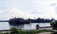 Ship docks built to support fishermen in Truong Sa island district