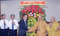 Deputy PM extends greetings to Buddhists on Vu Lan festival