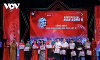 Hanoi art program honors war invalids, martyrs
