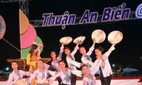 ໄຂງານ Festval  ທະເລ Thuan An 2012