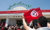 ການແຫ່ຂະບວນປະທ້ວງ ຮຽກຮ້ອງລັດຖະບານ Tunisia ລາອອກຈາກຕຳແໜ່ງ