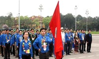 Jugendverband besucht Ho Chi Minh-Mausoleum
