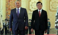 Gespräch zwischen Staatspräsident Sang und Präsident Kasachstans Nazarbajew