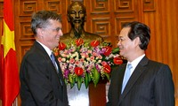 Premier Nguyen Tan Dung empfängt neuen australischen Botschafter in Vietnam