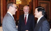Staatspräsident Truong Tan Sang empfängt US-Außenhandelsbeauftragten