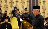 Der malaysische Premierminister stellt das neue Kabinett vor
