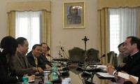Eine Delegation der Religionskommission der vietnamesischen Regierung besucht den Vatikan