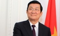 Staatpräsident Truong Tan Sang nimmt am APEC-Gipfel teil