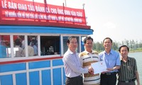 VOV unterstützt Fischer in Quang Ngai beim Schiffbau