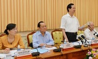 Premierminister Nguyen Tan Dung tagt mit Behörden von Ho Chi Minh Stadt