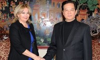 Premierminister Nguyen Tan Dung emfängt die armenische Botschafterin