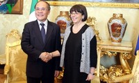 Aktivitäten des Parlamentspräsidenten Nguyen Sinh Hung in Italien
