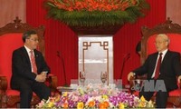 Delegation von KP-China zu Gast in Vietnam 