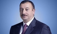  Aserbaidschans Präsident zu Gast in Vietnam