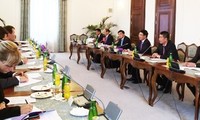 Vize-Premierminister Pham Binh Minh zu Gast in Tschechien