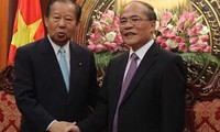 Parlamentspräsident: Vietnam verwendet effizient Entwicklungshilfe