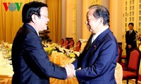 Staatspräsident Truong Tan Sang empfängt Vorsitzenden des japanischen Finanzausschusses