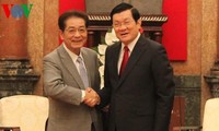 Staatspräsident Truong Tan Sang empfängt amtierenden Vorsitzenden der demokratischen Partei Japans