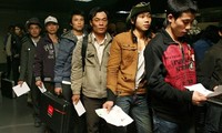Fast 1300 vietnamesische Mitarbeiter in Libyen kommen mit Sicherheit nach Vietnam
