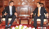 Staatspräsident Truong Tan Sang empfängt neue ausländische Botschafter
