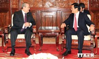 Staatspräsident Truong Tan Sang empfängt sieben Botschafter