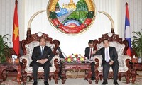 Vize-Premierminister Nguyen Xuan Phuc zu Gast in Laos