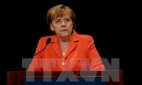 Deutschland: Bundeskanzlerin Angela Merkel als CDU-Vorsitzende wieder gewählt