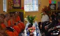 Der ehemalige Staatspräsident Nguyen Minh Triet besucht die Provinz Soc Trang