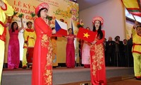 Feier zum 65. Jahrestag der Aufnahme diplomatischer Beziehung zwischen Vietnam und Tschechien
