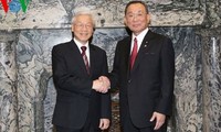 KPV-Generalsekretär Nguyen Phu Trong trifft den japanischen Senatspräsident Masaaki Yamazaki