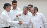 Kolumbiens Präsident bietet FARC Waffenstillstand an