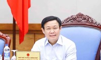 Vizepremierminister Vuong Dinh Hue leitet Sitzung über die Inflationskontrolle