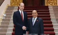Premierminister Nguyen Xuan Phuc empfängt Herzog von Cambridge, Prinz William Arthur Philip Louis 