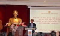 Treffen von vietnamesischen Wissenschaftlern und Experten in Frankreich