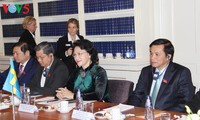 Parlamentspräsidentin Nguyen Thi Kim Ngan führt Gespräch mit ihrem schwedischen Amtskollegen