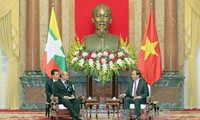 越南国家主席陈大光会见缅甸联邦议会议长兼民族院议长曼温凯丹