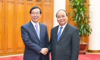 Premierminister Nguyen Xuan Phuc empfängt den Sonderbeauftragten des südkoreanischen Präsidenten