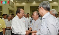Premierminister Nguyen Xuan Phuc trifft Wähler in Hafenstadt Hai Phong