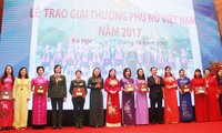 Verleihung des Frauenpreises 2017 an 8 Einheiten und 10 Personen