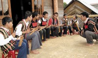 Bambusgong - Die einzigartige Musik der Volksgruppe der Ede