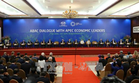 Dialog zwischen APEC-Spitzenpolitiker und dem Beratungsrat für Unternehmen